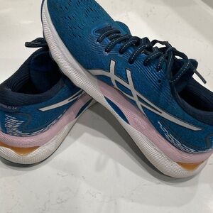 ASICS Women's Gel Nimbus 24 Teal and Pink Athletic Shoes size 7.5